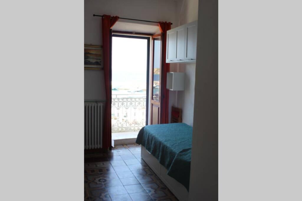 La Casa Di Principino Apartment Giglio Porto Luaran gambar