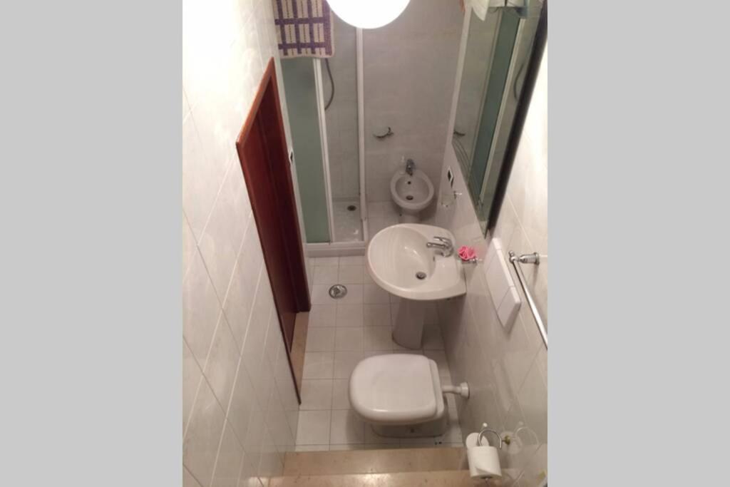 La Casa Di Principino Apartment Giglio Porto Luaran gambar