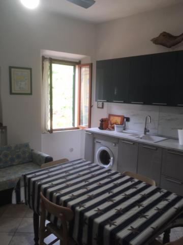 La Casa Di Principino Apartment Giglio Porto Luaran gambar